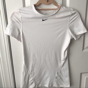 Nike Athletic Tight Shirt Check